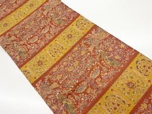 横段に人物・鳥・花々模様織出し名古屋帯